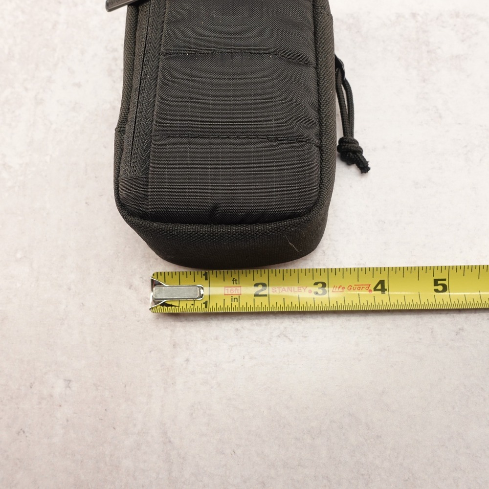 Lowepro Black Compact Digital Camera Pouch Sony ZV1 5.5"x3"x2" Case - Picture 7 of 9